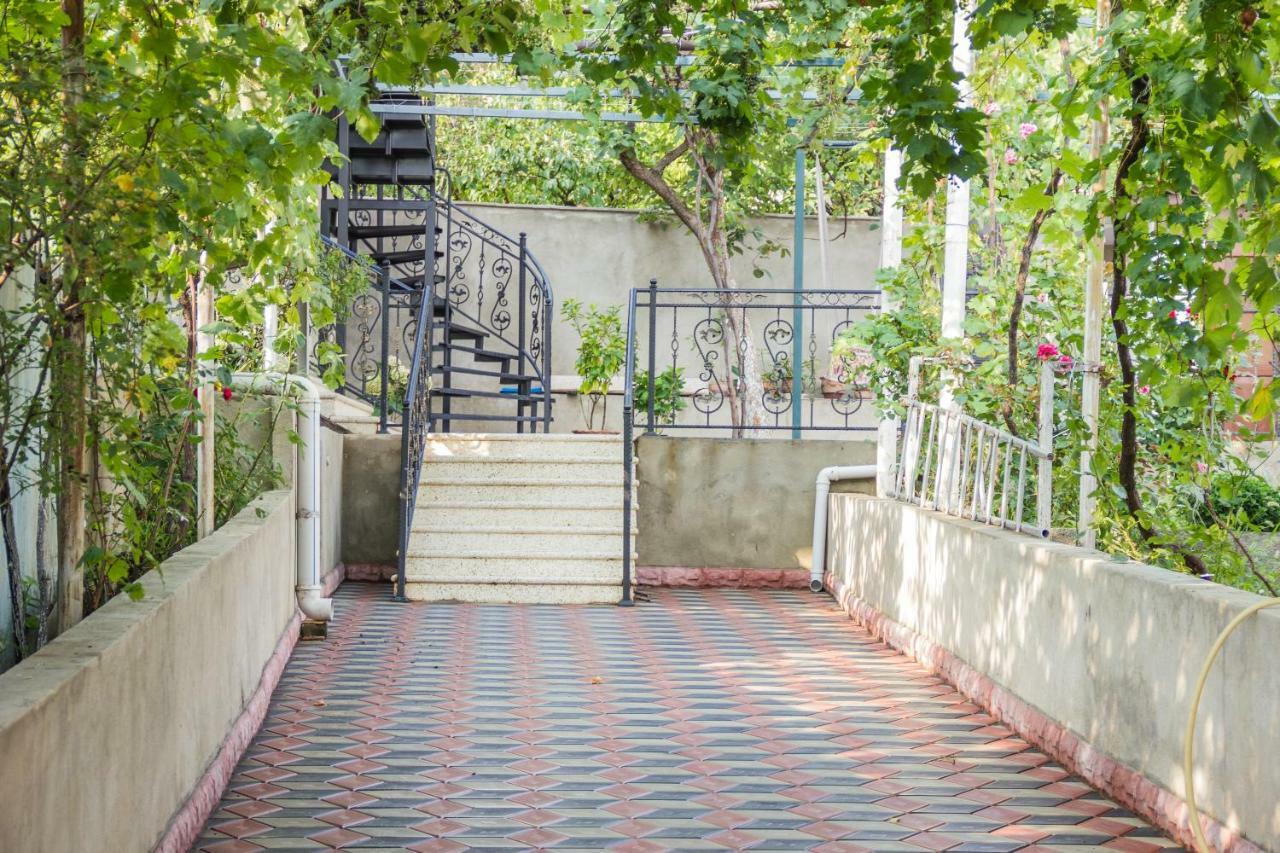 Apartament Sofia Tbiliszi Kültér fotó